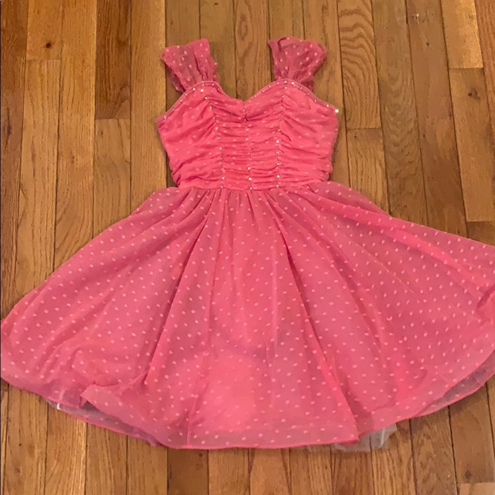 Pink dress costume. Medium/intermediate child.